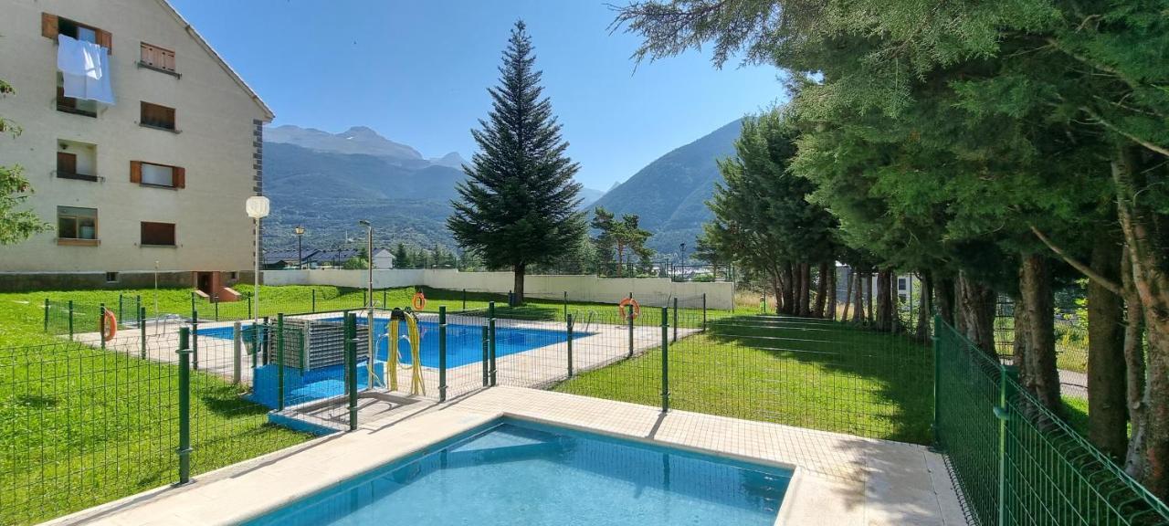 Ferienwohnung Rincon De Lierde Villanúa Exterior foto